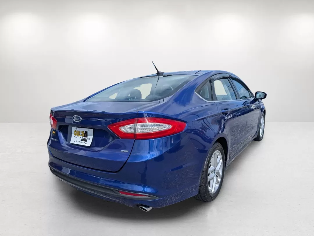 2016 Ford Fusion SE (3FA6P0H75GR) with an Other engine, located at 1430 Gateway Drive, Opelika, AL, 36801, (334) 239-0944, 32.637871, -85.409790 - **Discover a Perfect Blend of Style and Performance with the 2016 Ford Fusion SE at Gils Auto Your Buy Here Pay Here Dealership in Phenix City!**<br /> <br /> Are you searching for the ideal vehicle that seamlessly fits into your busy lifestyle? Look no further than the 2016 Ford Fusion SE, designe - Photo#4