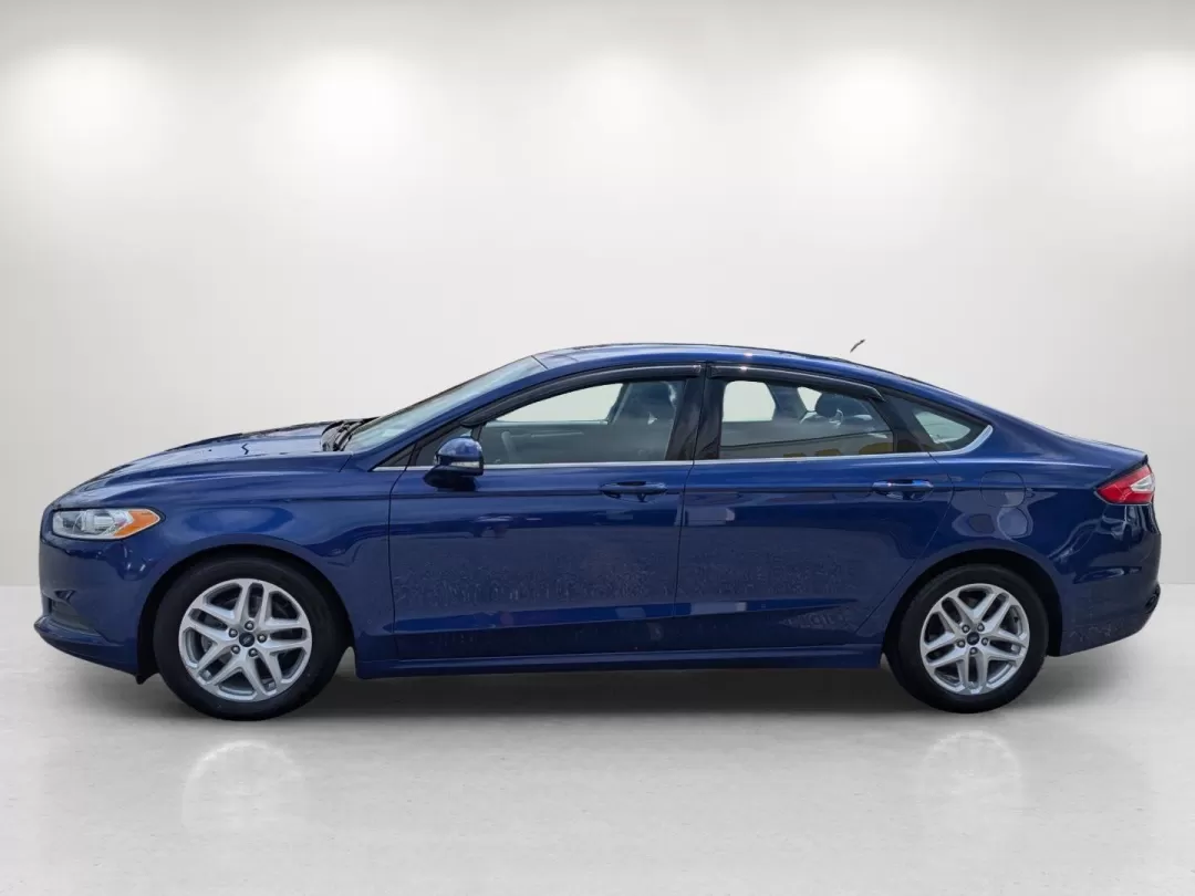 2016 Ford Fusion SE (3FA6P0H75GR) with an Other engine, located at 1430 Gateway Drive, Opelika, AL, 36801, (334) 239-0944, 32.637871, -85.409790 - **Discover a Perfect Blend of Style and Performance with the 2016 Ford Fusion SE at Gils Auto Your Buy Here Pay Here Dealership in Phenix City!**<br /> <br /> Are you searching for the ideal vehicle that seamlessly fits into your busy lifestyle? Look no further than the 2016 Ford Fusion SE, designe - Photo#7
