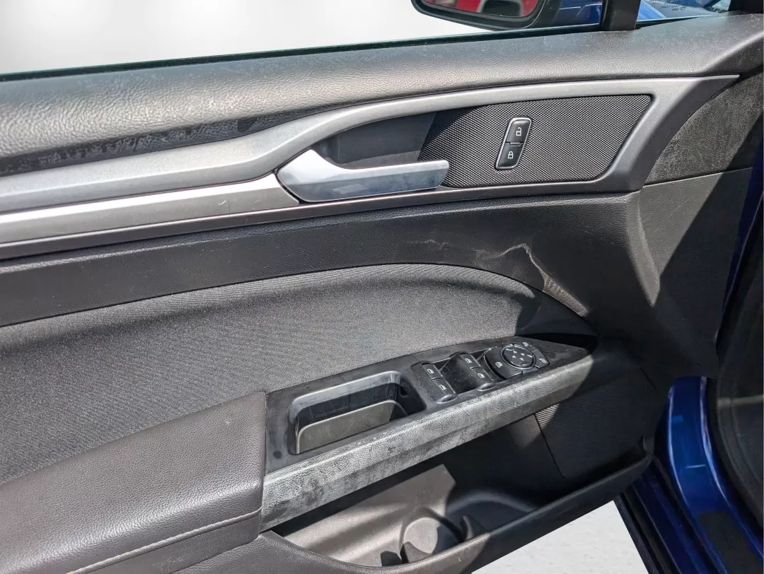 2016 Ford Fusion SE (3FA6P0H75GR) with an Other engine, located at 1430 Gateway Drive, Opelika, AL, 36801, (334) 239-0944, 32.637871, -85.409790 - **Discover a Perfect Blend of Style and Performance with the 2016 Ford Fusion SE at Gils Auto Your Buy Here Pay Here Dealership in Phenix City!**<br /> <br /> Are you searching for the ideal vehicle that seamlessly fits into your busy lifestyle? Look no further than the 2016 Ford Fusion SE, designe - Photo#8