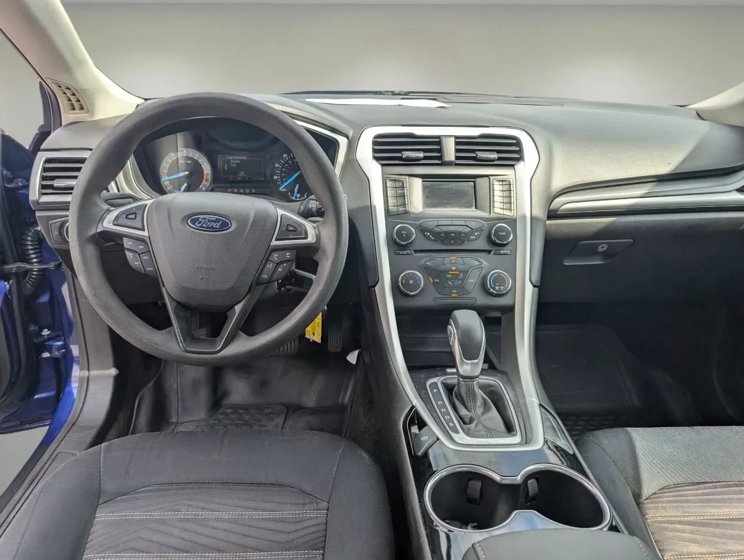 2016 Ford Fusion SE (3FA6P0H75GR) with an Other engine, located at 1430 Gateway Drive, Opelika, AL, 36801, (334) 239-0944, 32.637871, -85.409790 - **Discover a Perfect Blend of Style and Performance with the 2016 Ford Fusion SE at Gils Auto Your Buy Here Pay Here Dealership in Phenix City!**<br /> <br /> Are you searching for the ideal vehicle that seamlessly fits into your busy lifestyle? Look no further than the 2016 Ford Fusion SE, designe - Photo#11