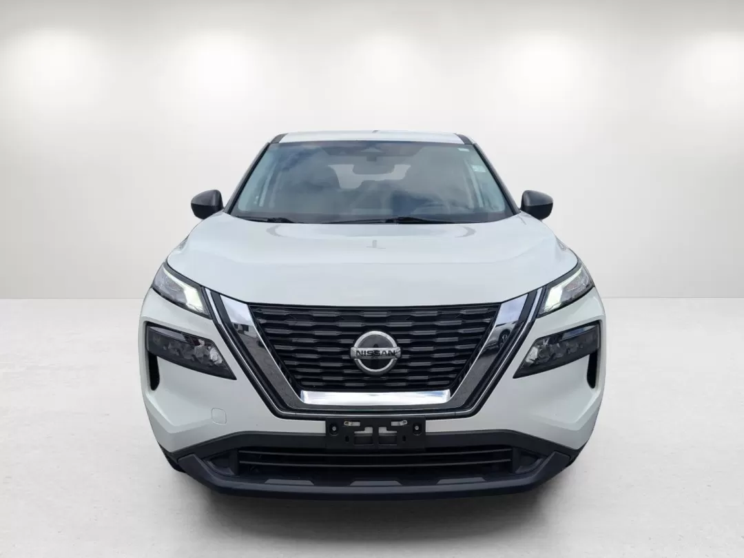 2021 /Charcoal Nissan Rogue S (5N1AT3AB5MC) with an Other engine, located at 3959 U.S. 80 W, Phenix City, AL, 36870, (334) 297-4885, 32.469296, -85.135185 - Experience the freedom of adventure with the 2021 Nissan Rogue S, available now at Gils Auto in Phenix City, AL. This versatile all-wheel-drive SUV is perfect for families on the go or anyone looking to explore the beautiful surroundings of Phenix City. Whether you're making memories on weekend geta - Photo#1