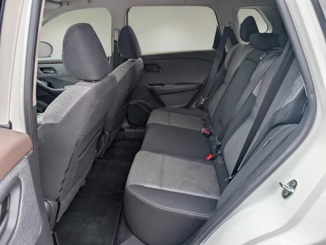2021 /Charcoal Nissan Rogue S (5N1AT3AB5MC) with an Other engine, located at 3959 U.S. 80 W, Phenix City, AL, 36870, (334) 297-4885, 32.469296, -85.135185 - Experience the freedom of adventure with the 2021 Nissan Rogue S, available now at Gils Auto in Phenix City, AL. This versatile all-wheel-drive SUV is perfect for families on the go or anyone looking to explore the beautiful surroundings of Phenix City. Whether you're making memories on weekend geta - Photo#10