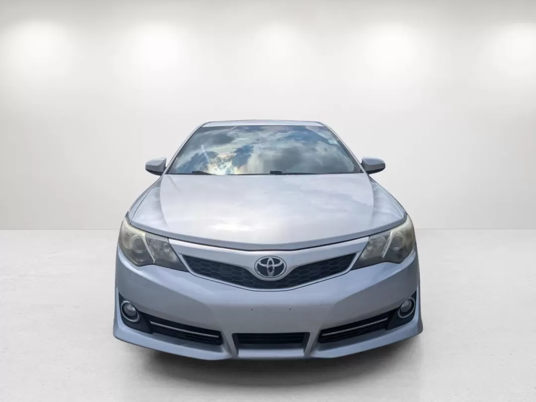 2014 Toyota Camry SE (4T1BF1FK7EU) with an Other engine, located at 7000 Northlake Connector, Columbus, GA, 31904, (706) 987-8085, 32.524975, -84.978134 - Looking for a reliable vehicle that offers comfort and efficiency for your daily commute or family trips? Look no further than this 2014 Toyota Camry, now available at Gils Auto in Phenix City, AL. As a trusted Buy Here Pay Here dealership, we specialize in providing second chance auto financing opt - Photo#1