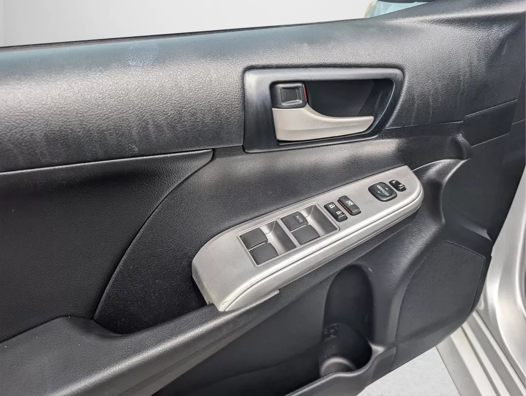2014 Toyota Camry SE (4T1BF1FK7EU) with an Other engine, located at 7000 Northlake Connector, Columbus, GA, 31904, (706) 987-8085, 32.524975, -84.978134 - Looking for a reliable vehicle that offers comfort and efficiency for your daily commute or family trips? Look no further than this 2014 Toyota Camry, now available at Gils Auto in Phenix City, AL. As a trusted Buy Here Pay Here dealership, we specialize in providing second chance auto financing opt - Photo#8