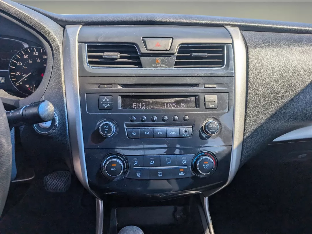 2015 /Charcoal Nissan Altima 2.5 S (1N4AL3AP2FC) with an Other engine, located at 3959 U.S. 80 W, Phenix City, AL, 36870, (334) 297-4885, 32.469296, -85.135185 - **Elevate Your Daily Commute with the 2015 Nissan Altima at Gils Auto!**<br /> <br /> Are you tired of your long daily drives feeling like a chore? If you're looking for a vehicle that enhances your commuting experience while offering style, comfort, and reliability, then the 2015 Nissan Altima 2.5 - Photo#14