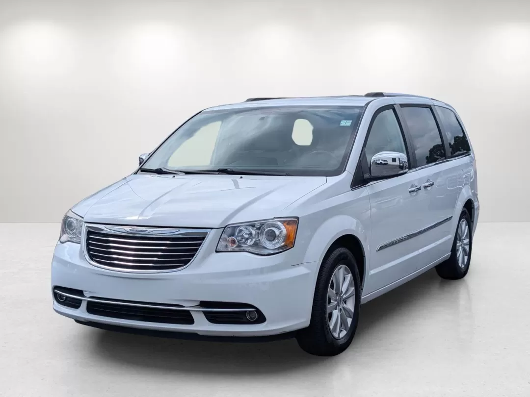 2016 /Black/Light Graystone Chrysler Town and Country Limited Platinum (2C4RC1GG9GR) with an Other engine, located at 1430 Gateway Drive, Opelika, AL, 36801, (334) 239-0944, 32.637871, -85.409790 - **Discover the Ultimate Family Adventure with the 2016 Chrysler Town and Country at Gils Auto!**<br /> <br /> Are you on the lookout for a versatile vehicle that effortlessly combines comfort, technology, and space for your family's adventures? Look no further than this stunning 2016 Chrysler Town - Photo#0