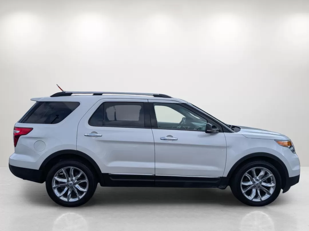 2012 Ford Explorer XLT (1FMHK7D8XCG) with an Other engine, located at 1430 Gateway Drive, Opelika, AL, 36801, (334) 239-0944, 32.637871, -85.409790 - 2012 Ford Explorer XLT - Photo#3