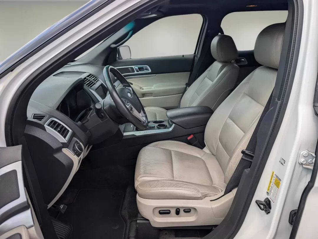 2012 Ford Explorer XLT (1FMHK7D8XCG) with an Other engine, located at 1430 Gateway Drive, Opelika, AL, 36801, (334) 239-0944, 32.637871, -85.409790 - 2012 Ford Explorer XLT - Photo#9