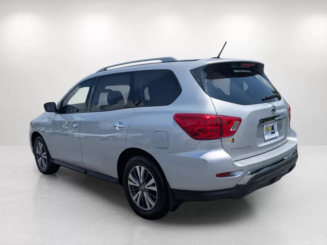 2017 /Charcoal Nissan Pathfinder S (5N1DR2MN2HC) with an Other engine, located at 5115 14th Ave., Columbus, GA, 31904, (706) 323-0345, 32.511494, -84.971046 - ### Elevate Your Family Adventures with this 2017 Nissan Pathfinder at Gils Auto!<br /> <br /> Are you ready to transform your family outings into memorable adventures? The 2017 Nissan Pathfinder S, now available at Gils Auto in Phenix City, AL, is your perfect companion for weekend getaways, school - Photo#6