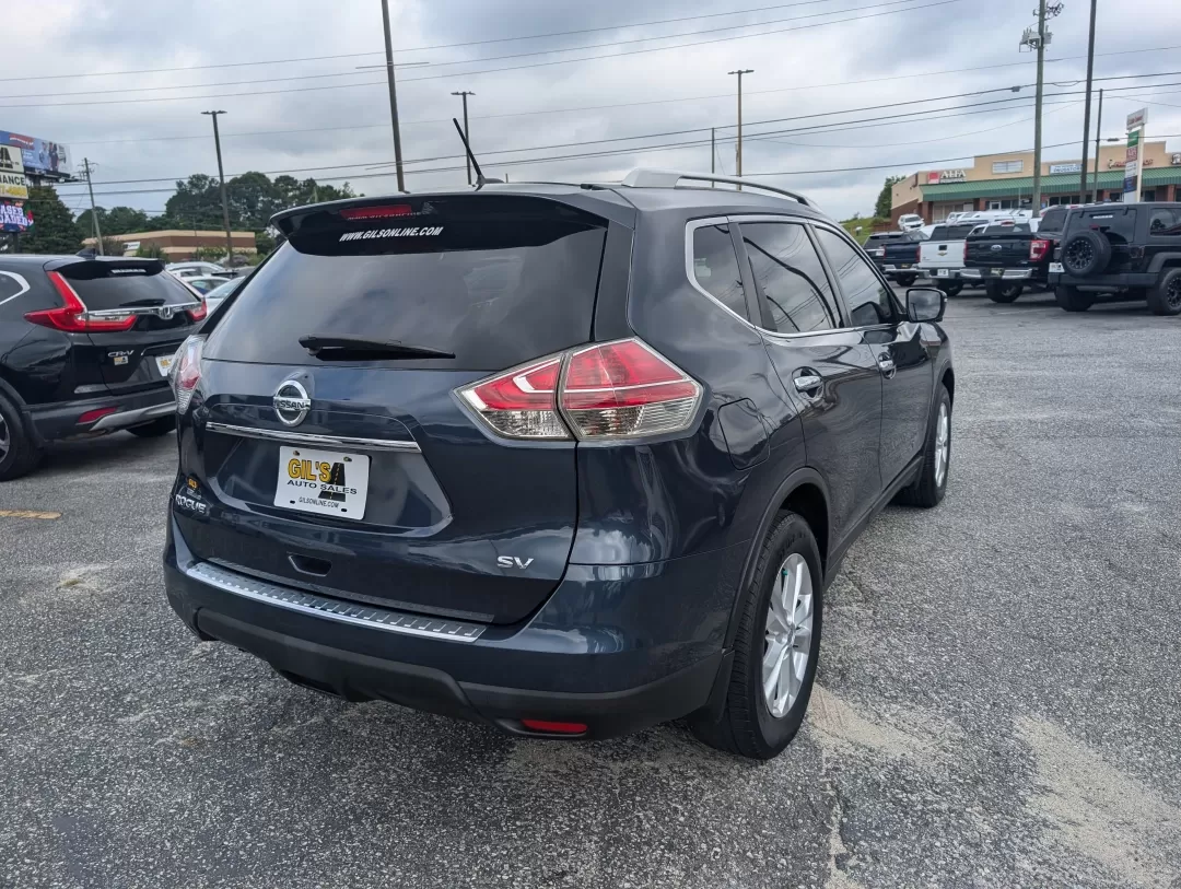 2016 /Charcoal Nissan Rogue SV (5N1AT2MT7GC) with an Other engine, located at 3959 U.S. 80 W, Phenix City, AL, 36870, (334) 297-4885, 32.469296, -85.135185 - Discover the perfect blend of style, comfort, and functionality with this stunning 2016 Nissan Rogue SV, available now at Gils Auto in Phenix City, AL. Whether you're navigating busy city streets or embarking on a weekend adventure, this spacious SUV is designed to fit your lifestyle seamlessly. Wit - Photo#4