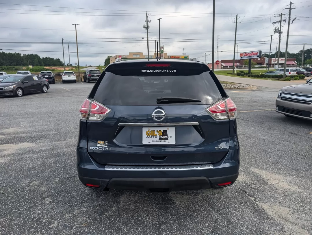 2016 /Charcoal Nissan Rogue SV (5N1AT2MT7GC) with an Other engine, located at 3959 U.S. 80 W, Phenix City, AL, 36870, (334) 297-4885, 32.469296, -85.135185 - Discover the perfect blend of style, comfort, and functionality with this stunning 2016 Nissan Rogue SV, available now at Gils Auto in Phenix City, AL. Whether you're navigating busy city streets or embarking on a weekend adventure, this spacious SUV is designed to fit your lifestyle seamlessly. Wit - Photo#5