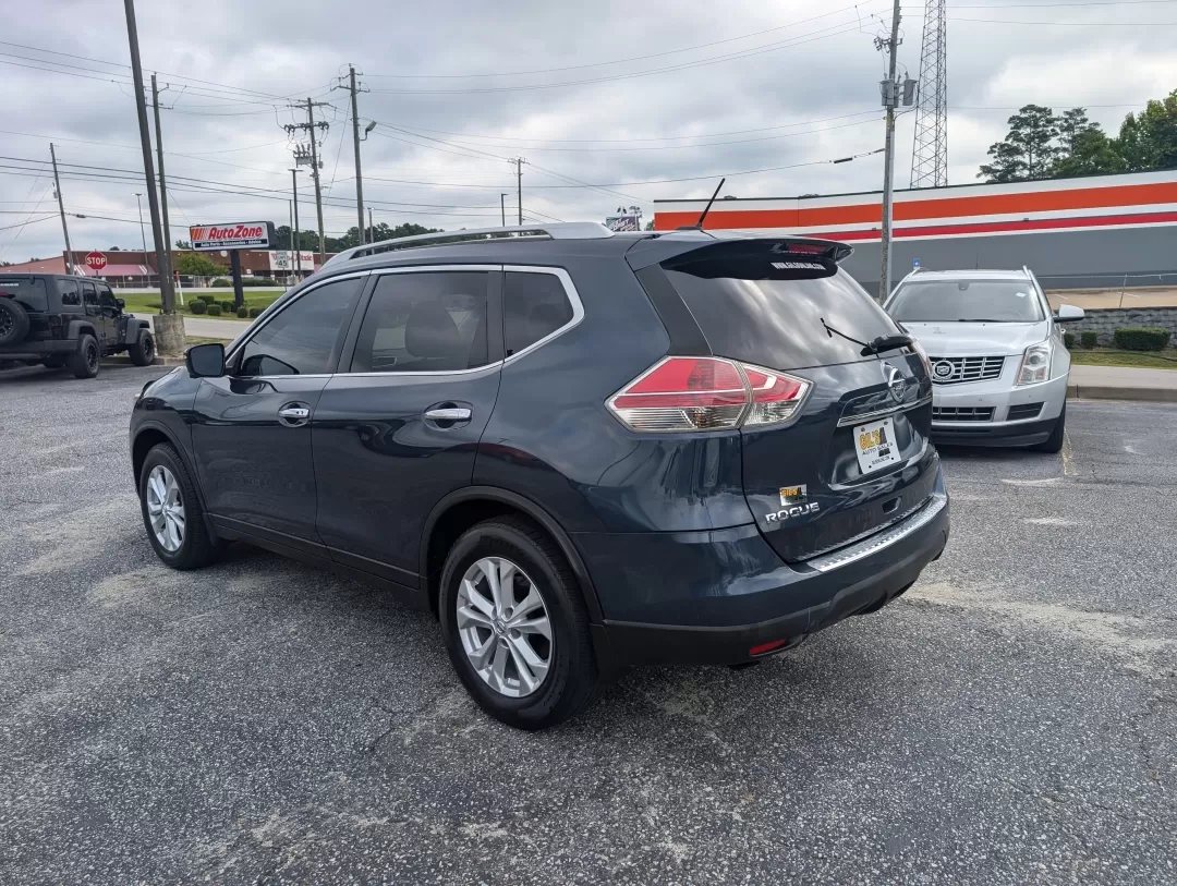 2016 /Charcoal Nissan Rogue SV (5N1AT2MT7GC) with an Other engine, located at 3959 U.S. 80 W, Phenix City, AL, 36870, (334) 297-4885, 32.469296, -85.135185 - Discover the perfect blend of style, comfort, and functionality with this stunning 2016 Nissan Rogue SV, available now at Gils Auto in Phenix City, AL. Whether you're navigating busy city streets or embarking on a weekend adventure, this spacious SUV is designed to fit your lifestyle seamlessly. Wit - Photo#6