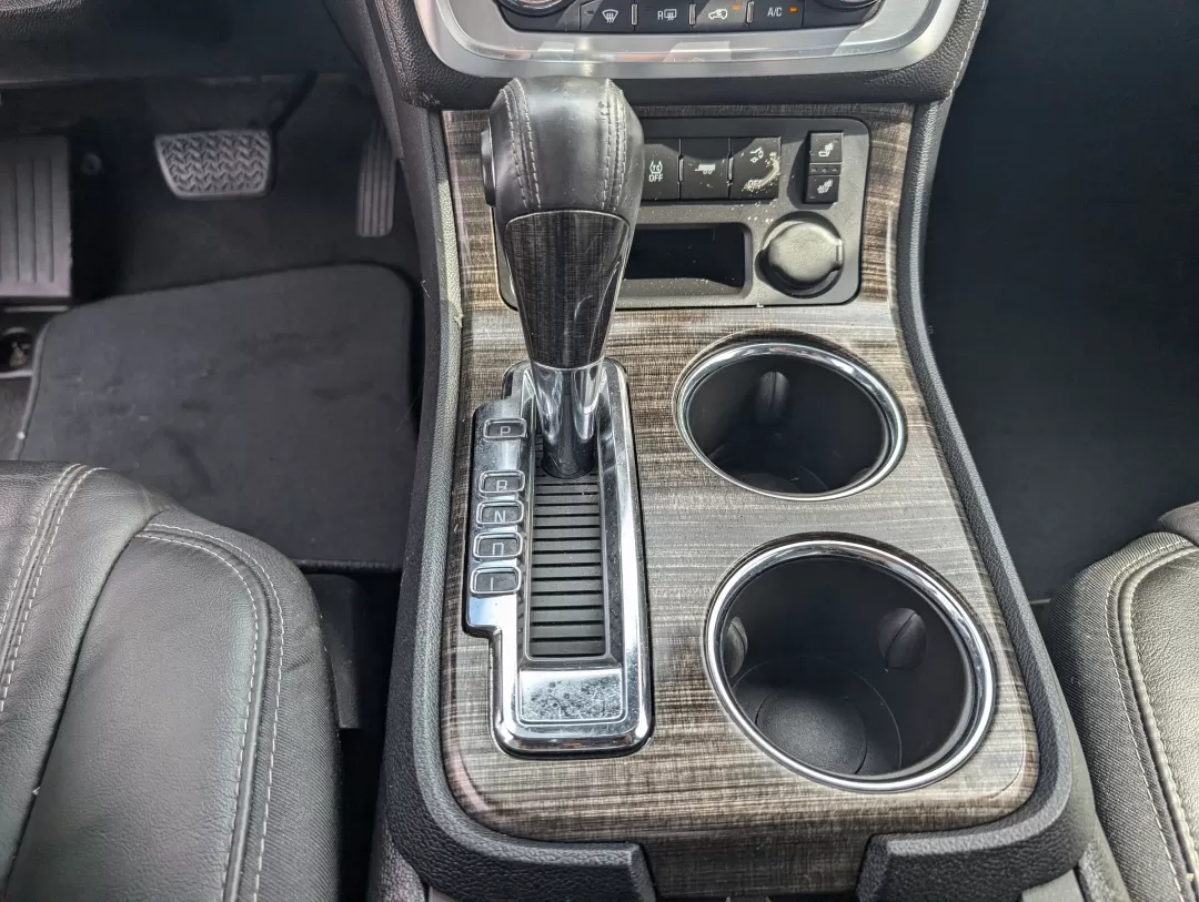 2014 /Ebony GMC Acadia SLT (1GKKRRKD5EJ) with an Other engine, located at 3959 U.S. 80 W, Phenix City, AL, 36870, (334) 297-4885, 32.469296, -85.135185 - **Discover Your Next Adventure with This 2014 GMC Acadia SLT!**<br /> <br /> Are you searching for the perfect vehicle to transport your family, friends, or gear on your next weekend getaway or long commute? Look no further! The 2014 GMC Acadia SLT is the ultimate SUV designed for comfortable travel - Photo#13