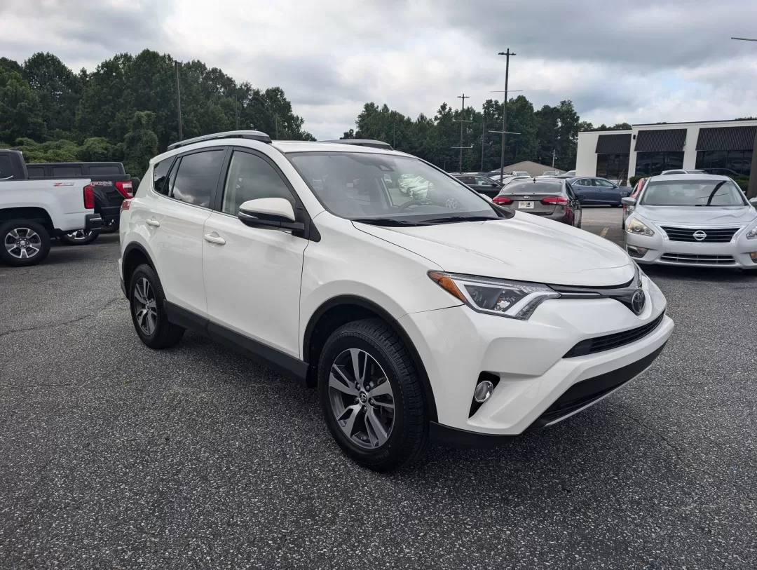 2018 Toyota RAV4 XLE (JTMWFREV7JJ) with an Other engine, located at 3959 U.S. 80 W, Phenix City, AL, 36870, (334) 297-4885, 32.469296, -85.135185 - **Discover Your Next Adventure with the 2018 Toyota RAV4 at Gils Auto - Phenix City!** <br /> <br /> Are you ready to elevate your lifestyle? Whether you're a busy professional navigating your daily commute, a growing family seeking space and comfort, or an adventurous soul ready for weekend getawa - Photo#2