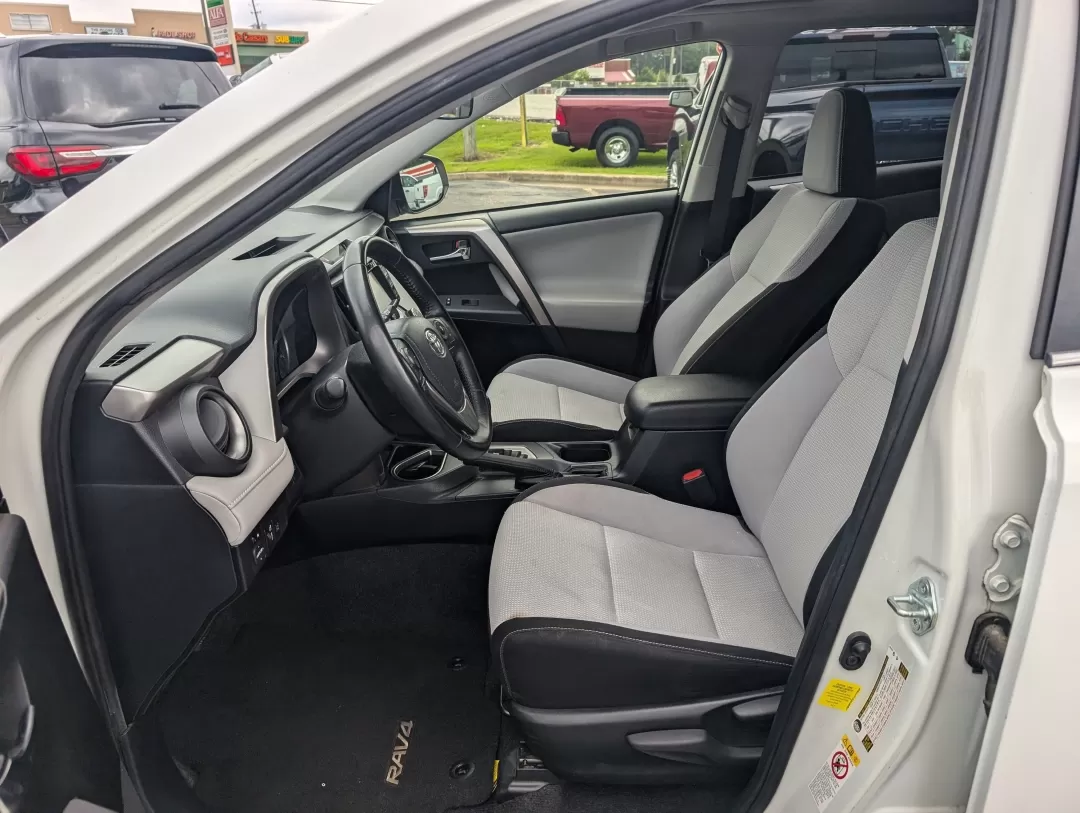 2018 Toyota RAV4 XLE (JTMWFREV7JJ) with an Other engine, located at 3959 U.S. 80 W, Phenix City, AL, 36870, (334) 297-4885, 32.469296, -85.135185 - **Discover Your Next Adventure with the 2018 Toyota RAV4 at Gils Auto - Phenix City!** <br /> <br /> Are you ready to elevate your lifestyle? Whether you're a busy professional navigating your daily commute, a growing family seeking space and comfort, or an adventurous soul ready for weekend getawa - Photo#9