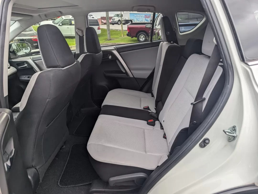 2018 Toyota RAV4 XLE (JTMWFREV7JJ) with an Other engine, located at 3959 U.S. 80 W, Phenix City, AL, 36870, (334) 297-4885, 32.469296, -85.135185 - **Discover Your Next Adventure with the 2018 Toyota RAV4 at Gils Auto - Phenix City!** <br /> <br /> Are you ready to elevate your lifestyle? Whether you're a busy professional navigating your daily commute, a growing family seeking space and comfort, or an adventurous soul ready for weekend getawa - Photo#10
