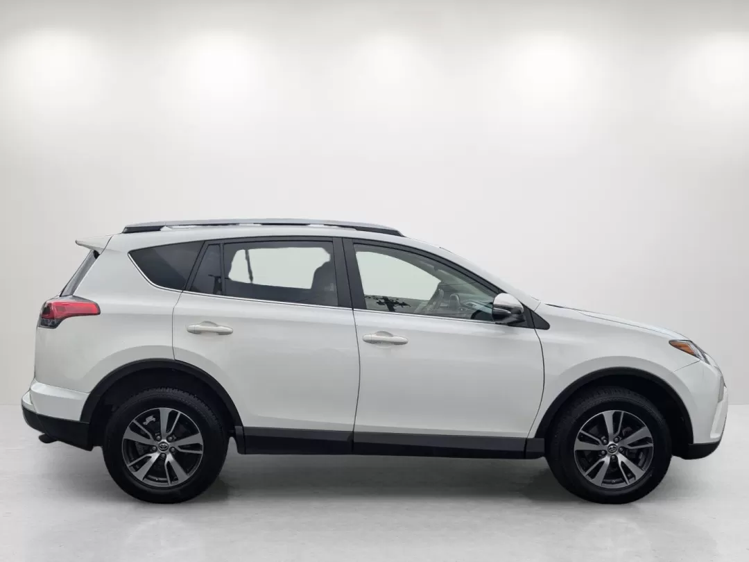 2018 Toyota RAV4 XLE (JTMWFREV7JJ) with an Other engine, located at 7000 Northlake Connector, Columbus, GA, 31904, (706) 987-8085, 32.524975, -84.978134 - **Discover Your Next Adventure with the 2018 Toyota RAV4 at Gils Auto - Phenix City!** <br /> <br /> Are you ready to elevate your lifestyle? Whether you're a busy professional navigating your daily commute, a growing family seeking space and comfort, or an adventurous soul ready for weekend getawa - Photo#3