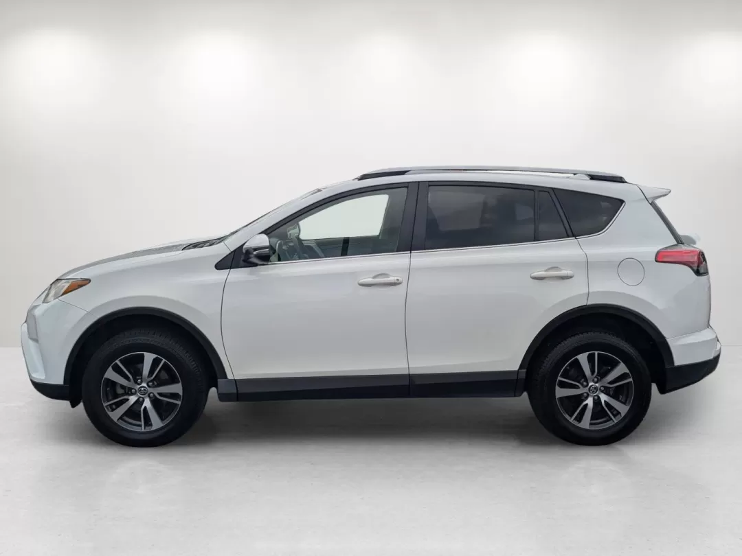 2018 Toyota RAV4 XLE (JTMWFREV7JJ) with an Other engine, located at 7000 Northlake Connector, Columbus, GA, 31904, (706) 987-8085, 32.524975, -84.978134 - **Discover Your Next Adventure with the 2018 Toyota RAV4 at Gils Auto - Phenix City!** <br /> <br /> Are you ready to elevate your lifestyle? Whether you're a busy professional navigating your daily commute, a growing family seeking space and comfort, or an adventurous soul ready for weekend getawa - Photo#7