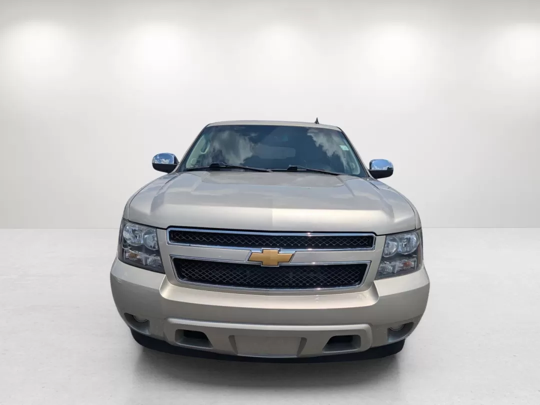 2013 /Ebony Chevrolet Suburban LS (1GNSCHE00DR) with an Other engine, located at 3959 U.S. 80 W, Phenix City, AL, 36870, (334) 297-4885, 32.469296, -85.135185 - ### Experience Adventure with the 2013 Chevrolet Suburban at Gils Auto Phenix City<br /> <br /> Are you ready to elevate your family adventures or daily commutes? The 2013 Chevrolet Suburban is your ticket to a life filled with excitement, comfort, and unparalleled capability. Whether you're transp - Photo#1