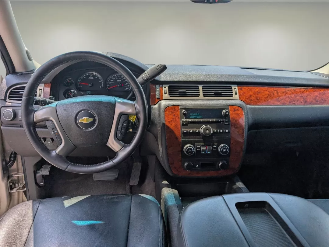 2013 /Ebony Chevrolet Suburban LS (1GNSCHE00DR) with an Other engine, located at 3959 U.S. 80 W, Phenix City, AL, 36870, (334) 297-4885, 32.469296, -85.135185 - ### Experience Adventure with the 2013 Chevrolet Suburban at Gils Auto Phenix City<br /> <br /> Are you ready to elevate your family adventures or daily commutes? The 2013 Chevrolet Suburban is your ticket to a life filled with excitement, comfort, and unparalleled capability. Whether you're transp - Photo#12