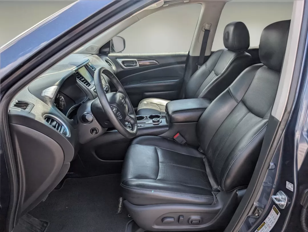 2015 Nissan Pathfinder Platinum (5N1AR2MMXFC) with an Other engine, located at 3959 U.S. 80 W, Phenix City, AL, 36870, (334) 297-4885, 32.469296, -85.135185 - Discover your next adventure with this 2015 Nissan Pathfinder, the perfect SUV for families and outdoor enthusiasts alike. Whether you're navigating busy city streets or exploring the great outdoors, this versatile vehicle is designed to meet all your lifestyle needs. With a spacious interior and a - Photo#9