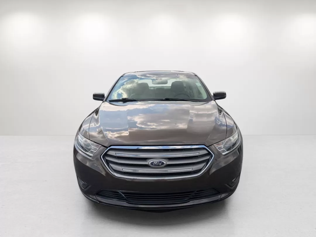 2015 Ford Taurus SEL (1FAHP2E86FG) with an Other engine, located at 3959 U.S. 80 W, Phenix City, AL, 36870, (334) 297-4885, 32.469296, -85.135185 - Elevate your daily commute and weekend adventures with the 2015 Ford Taurus SEL, available now at Gils Auto in Phenix City, AL! This sophisticated sedan is not only designed for comfort and style but also offers the reliability you've been searching for. Whether you're a growing family needing space - Photo#1