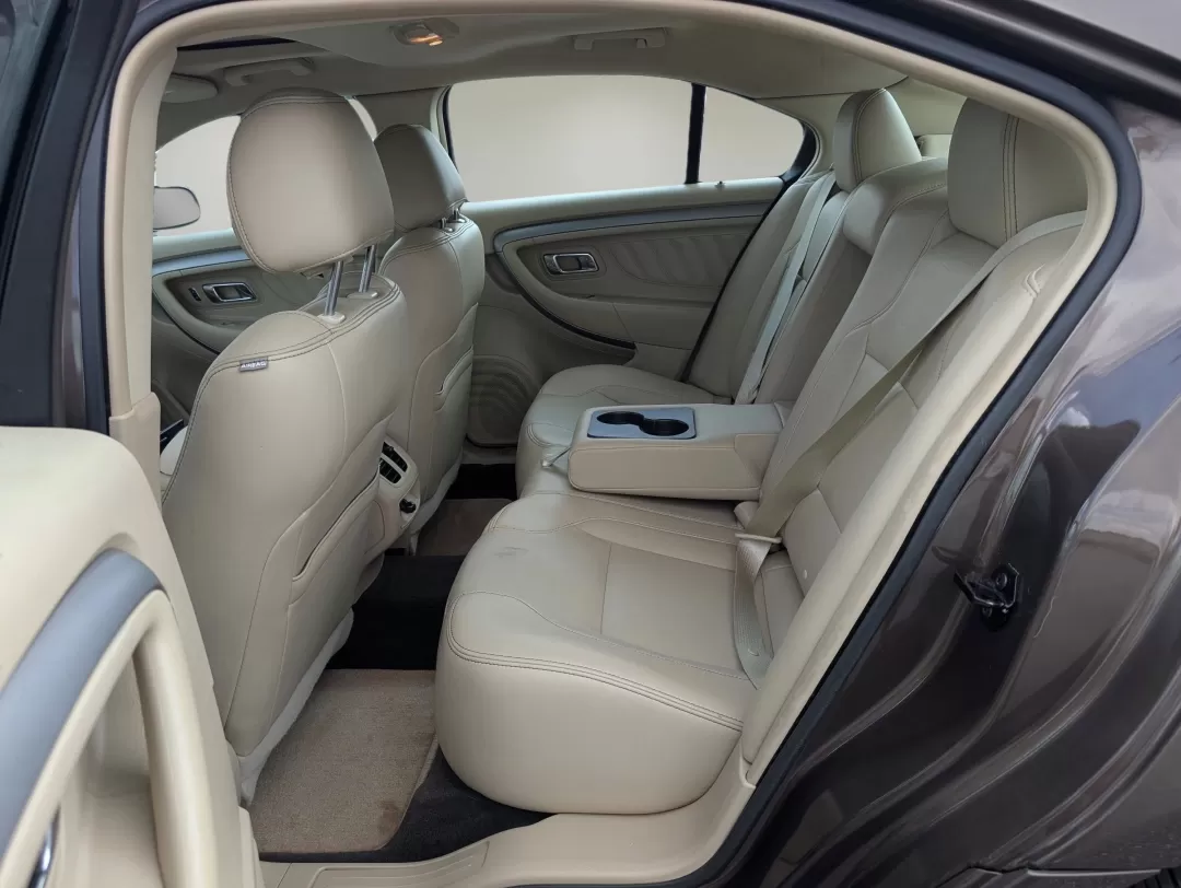 2015 Ford Taurus SEL (1FAHP2E86FG) with an Other engine, located at 3959 U.S. 80 W, Phenix City, AL, 36870, (334) 297-4885, 32.469296, -85.135185 - Elevate your daily commute and weekend adventures with the 2015 Ford Taurus SEL, available now at Gils Auto in Phenix City, AL! This sophisticated sedan is not only designed for comfort and style but also offers the reliability you've been searching for. Whether you're a growing family needing space - Photo#10