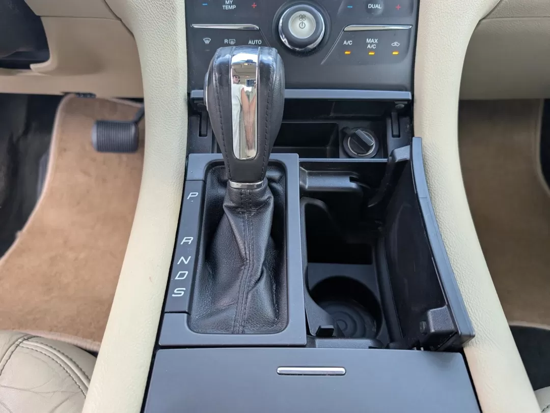 2015 Ford Taurus SEL (1FAHP2E86FG) with an Other engine, located at 3959 U.S. 80 W, Phenix City, AL, 36870, (334) 297-4885, 32.469296, -85.135185 - Elevate your daily commute and weekend adventures with the 2015 Ford Taurus SEL, available now at Gils Auto in Phenix City, AL! This sophisticated sedan is not only designed for comfort and style but also offers the reliability you've been searching for. Whether you're a growing family needing space - Photo#13