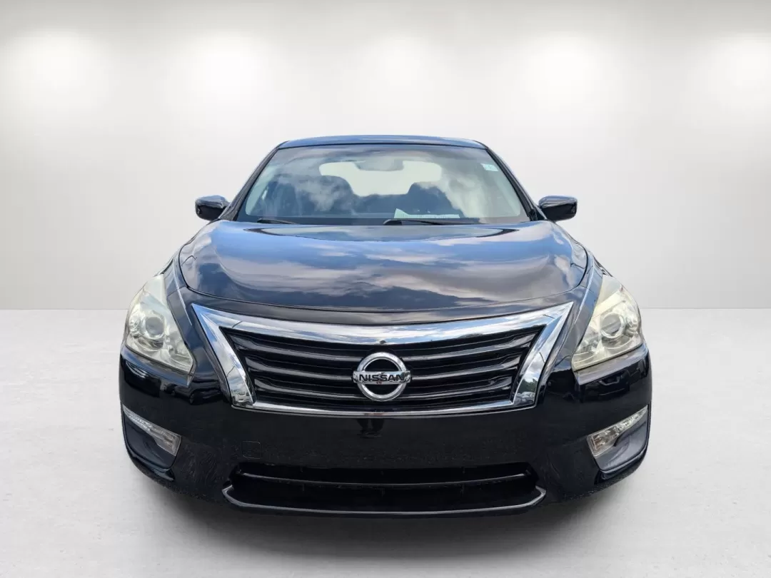 2013 Nissan Altima 2.5 S (1N4AL3AP3DN) with an Other engine, located at 3959 U.S. 80 W, Phenix City, AL, 36870, (334) 297-4885, 32.469296, -85.135185 - **Experience Freedom and Comfort with the 2013 Nissan Altima 2.5 S at Gils Auto Your Trusted Buy Here Pay Here Dealer in Phenix City, AL!**<br /> <br /> Are you ready to elevate your daily drives or weekend adventures? Whether you're commuting to work, running errands around Phenix City, or plannin - Photo#1