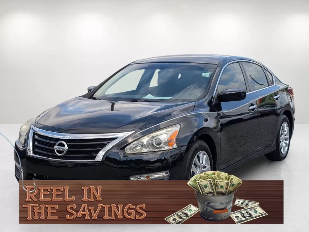 2013 Nissan Altima 2.5 S (1N4AL3AP3DN) with an Other engine, located at 804 22nd Ave, Phenix City, AL, 36870, (334) 297-1860, 32.484749, -85.024475 - **Experience Freedom and Comfort with the 2013 Nissan Altima 2.5 S at Gils Auto Your Trusted Buy Here Pay Here Dealer in Phenix City, AL!**<br /> <br /> Are you ready to elevate your daily drives or weekend adventures? Whether you're commuting to work, running errands around Phenix City, or plannin - Photo#0