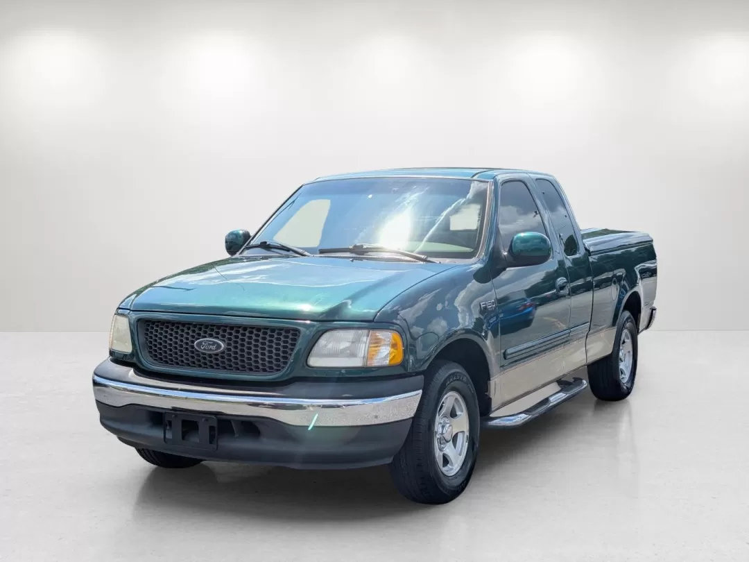 2000 Ford F-150 XLT (1FTZX1725YN) with an Other engine, located at 3959 U.S. 80 W, Phenix City, AL, 36870, (334) 297-4885, 32.469296, -85.135185 - Unlock the adventure of your dreams with this 2000 Ford F-150 XLT, an extended cab pickup that perfectly balances functionality with comfort. Whether you're a growing family in need of a reliable vehicle, a weekend warrior looking to tackle outdoor escapades, or a budget-conscious buyer searching fo - Photo#0