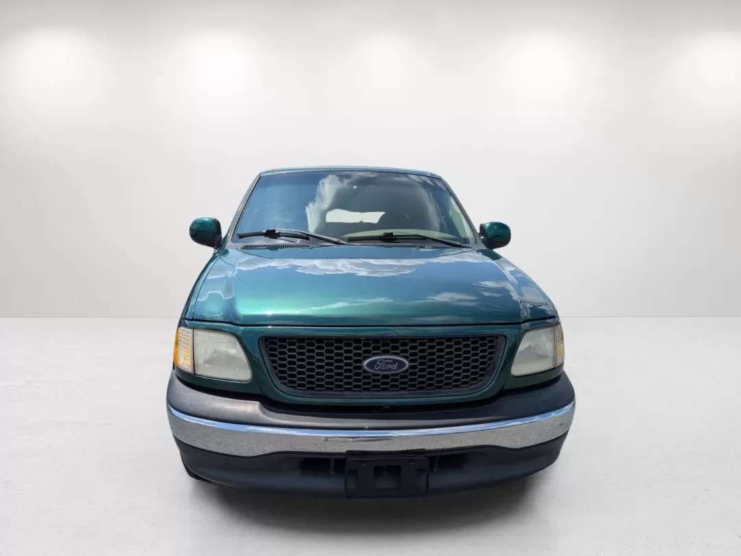 2000 Ford F-150 XLT (1FTZX1725YN) with an Other engine, located at 3959 U.S. 80 W, Phenix City, AL, 36870, (334) 297-4885, 32.469296, -85.135185 - Unlock the adventure of your dreams with this 2000 Ford F-150 XLT, an extended cab pickup that perfectly balances functionality with comfort. Whether you're a growing family in need of a reliable vehicle, a weekend warrior looking to tackle outdoor escapades, or a budget-conscious buyer searching fo - Photo#1