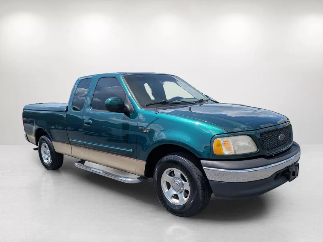 2000 Ford F-150 XLT (1FTZX1725YN) with an Other engine, located at 3959 U.S. 80 W, Phenix City, AL, 36870, (334) 297-4885, 32.469296, -85.135185 - Unlock the adventure of your dreams with this 2000 Ford F-150 XLT, an extended cab pickup that perfectly balances functionality with comfort. Whether you're a growing family in need of a reliable vehicle, a weekend warrior looking to tackle outdoor escapades, or a budget-conscious buyer searching fo - Photo#2