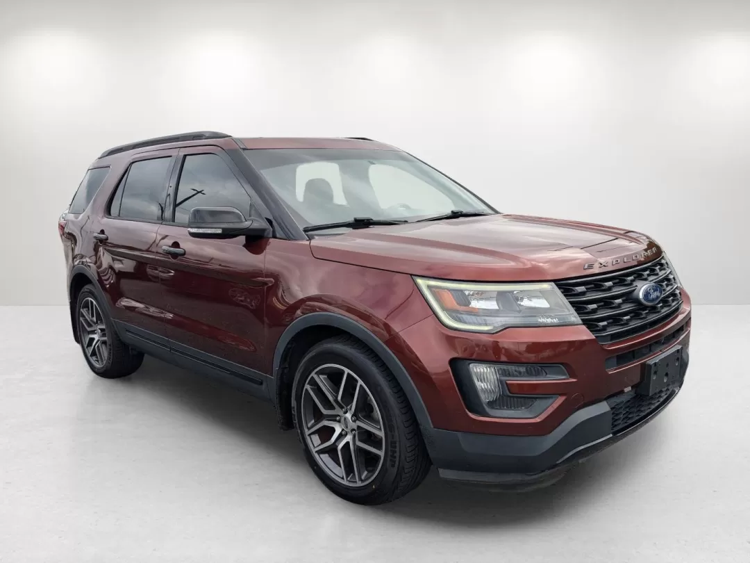 2016 Ford Explorer Sport (1FM5K8GT2GG) with an Other engine, located at 3959 U.S. 80 W, Phenix City, AL, 36870, (334) 297-4885, 32.469296, -85.135185 - **Discover Your Next Adventure with the 2016 Ford Explorer Sport at Gils Auto in Phenix City, AL!**<br /> <br /> Are you ready to elevate your family adventures, conquer weekend getaways, or enhance your daily commutes? Look no further than the stunning 2016 Ford Explorer Sport, now available at Gil - Photo#2