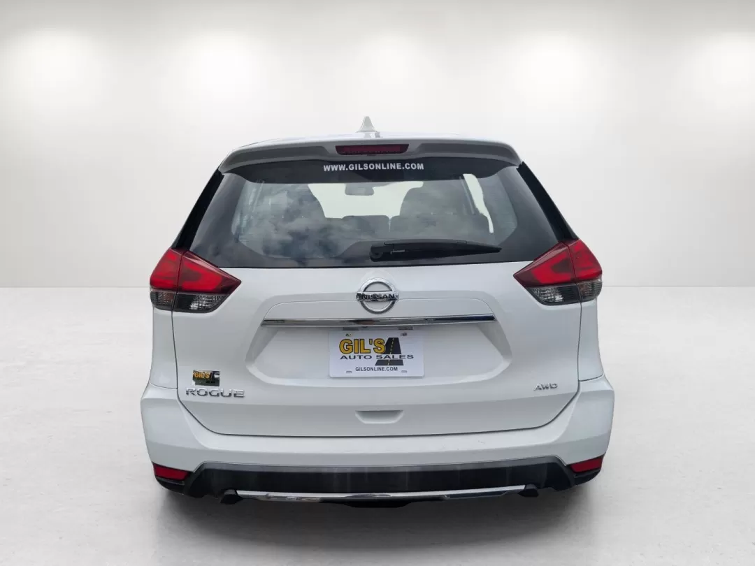 2017 /Charcoal Nissan Rogue S (KNMAT2MV1HP) with an Other engine, located at 5115 14th Ave., Columbus, GA, 31904, (706) 323-0345, 32.511494, -84.971046 - 2017 Nissan Rogue S - Photo#5