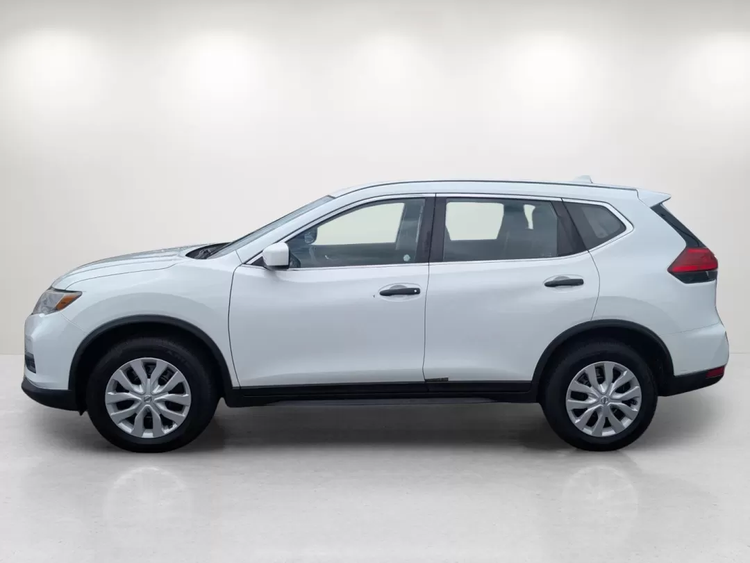 2017 /Charcoal Nissan Rogue S (KNMAT2MV1HP) with an Other engine, located at 5115 14th Ave., Columbus, GA, 31904, (706) 323-0345, 32.511494, -84.971046 - 2017 Nissan Rogue S - Photo#7