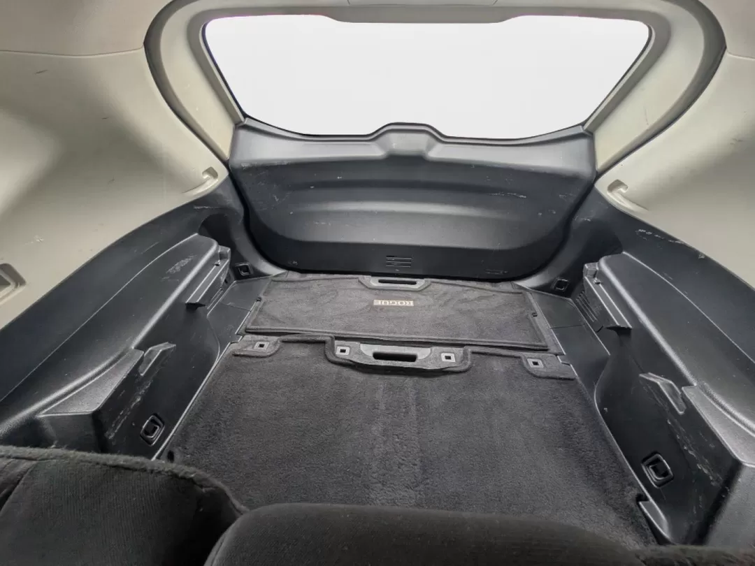 2017 /Charcoal Nissan Rogue S (KNMAT2MV1HP) with an Other engine, located at 5115 14th Ave., Columbus, GA, 31904, (706) 323-0345, 32.511494, -84.971046 - 2017 Nissan Rogue S - Photo#11