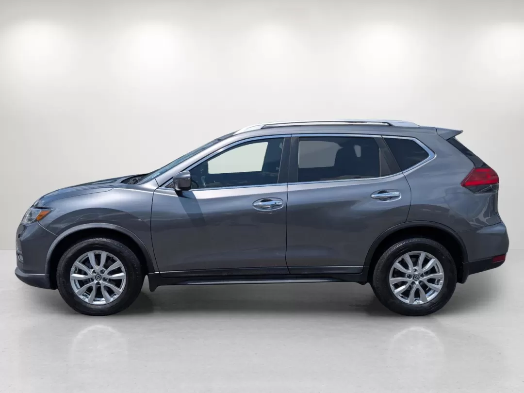 2017 /Charcoal Nissan Rogue SV (KNMAT2MT7HP) with an Other engine, located at 3959 U.S. 80 W, Phenix City, AL, 36870, (334) 297-4885, 32.469296, -85.135185 - **Embark on Your Next Adventure with the 2017 Nissan Rogue SV at Gils Auto!**<br /> <br /> Are you ready to elevate your driving experience? Whether you're a growing family seeking safety and space, a commuter yearning for reliability, or an adventurer ready to hit the road, the 2017 Nissan Rogue SV - Photo#7