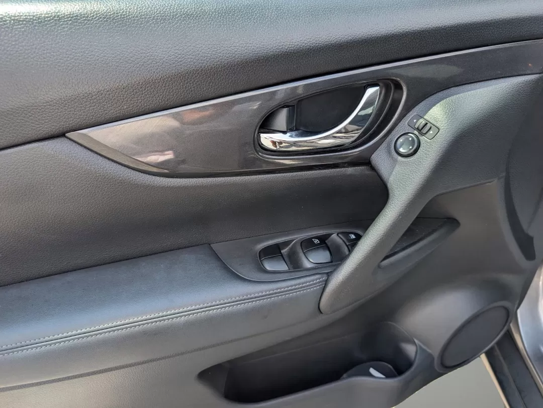 2017 /Charcoal Nissan Rogue SV (KNMAT2MT7HP) with an Other engine, located at 3959 U.S. 80 W, Phenix City, AL, 36870, (334) 297-4885, 32.469296, -85.135185 - **Embark on Your Next Adventure with the 2017 Nissan Rogue SV at Gils Auto!**<br /> <br /> Are you ready to elevate your driving experience? Whether you're a growing family seeking safety and space, a commuter yearning for reliability, or an adventurer ready to hit the road, the 2017 Nissan Rogue SV - Photo#8