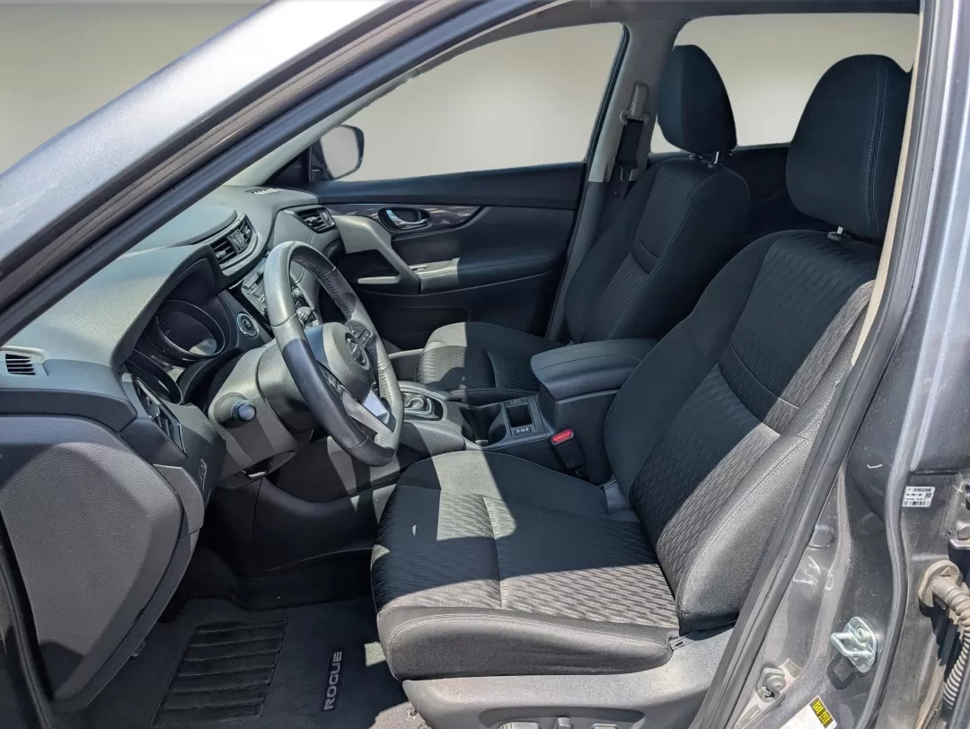 2017 /Charcoal Nissan Rogue SV (KNMAT2MT7HP) with an Other engine, located at 3959 U.S. 80 W, Phenix City, AL, 36870, (334) 297-4885, 32.469296, -85.135185 - **Embark on Your Next Adventure with the 2017 Nissan Rogue SV at Gils Auto!**<br /> <br /> Are you ready to elevate your driving experience? Whether you're a growing family seeking safety and space, a commuter yearning for reliability, or an adventurer ready to hit the road, the 2017 Nissan Rogue SV - Photo#9
