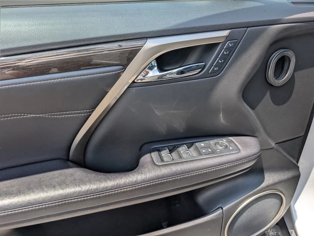 2016 Lexus RX 350 (2T2ZZMCAXGC) with an Other engine, located at 3959 U.S. 80 W, Phenix City, AL, 36870, (334) 297-4885, 32.469296, -85.135185 - Experience the ultimate in luxury and versatility with the 2016 Lexus RX 350, available now at Gils Auto in Phenix City, AL. This stunning SUV is not just a vehicle-it's a lifestyle upgrade, perfect for families on the go, daily commuters seeking comfort, or adventurous spirits ready to hit the open - Photo#8