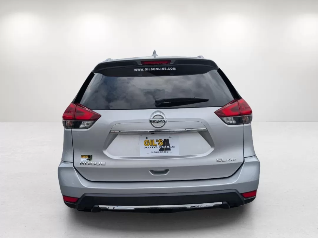 2018 /Charcoal Nissan Rogue SL (JN8AT2MV4JW) with an Other engine, located at 3959 U.S. 80 W, Phenix City, AL, 36870, (334) 297-4885, 32.469296, -85.135185 - ### Discover Your Next Adventure with the 2018 Nissan Rogue SL at Gils Auto in Phenix City, AL!<br /> <br /> Are you searching for a reliable SUV that effortlessly accommodates your busy lifestyle? Look no further than this stunning 2018 Nissan Rogue SL, available exclusively at Gils Auto. Located a - Photo#5