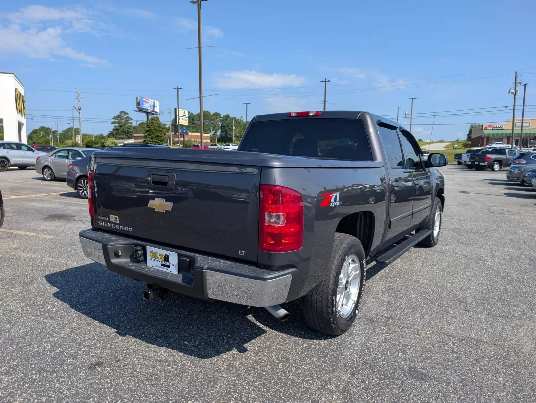 2011 /Ebony Chevrolet Silverado 1500 LT (3GCPKSE38BG) with an Other engine, located at 3959 U.S. 80 W, Phenix City, AL, 36870, (334) 297-4885, 32.469296, -85.135185 - **Elevate Your Adventures with the 2011 Chevrolet Silverado 1500 LT A Perfect Blend of Power and Comfort!**<br /> <br /> If you're seeking a robust yet refined vehicle that effortlessly combines daily utility with weekend escapades, look no further than this stunning 2011 Chevrolet Silverado 1500 L - Photo#4