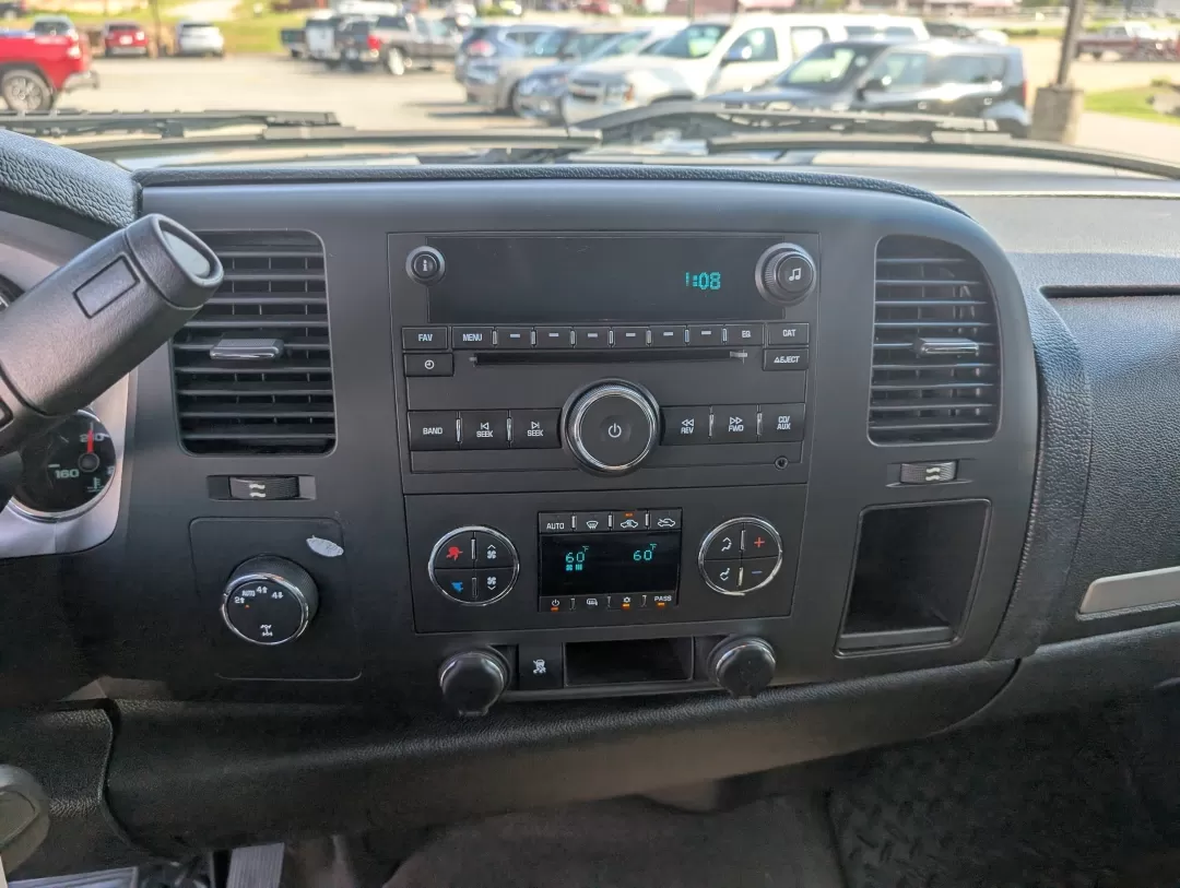 2011 /Ebony Chevrolet Silverado 1500 LT (3GCPKSE38BG) with an Other engine, located at 3959 U.S. 80 W, Phenix City, AL, 36870, (334) 297-4885, 32.469296, -85.135185 - **Elevate Your Adventures with the 2011 Chevrolet Silverado 1500 LT A Perfect Blend of Power and Comfort!**<br /> <br /> If you're seeking a robust yet refined vehicle that effortlessly combines daily utility with weekend escapades, look no further than this stunning 2011 Chevrolet Silverado 1500 L - Photo#13