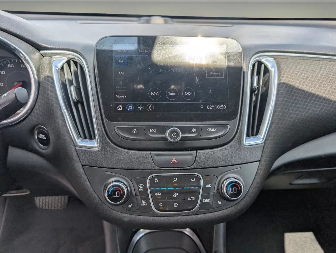 2019 /Jet Black Chevrolet Malibu LT (1G1ZD5ST1KF) with an Other engine, located at 1430 Gateway Drive, Opelika, AL, 36801, (334) 239-0944, 32.637871, -85.409790 - **Explore the Open Road with the 2019 Chevrolet Malibu LT: Your Ideal Family Sedan**<br /> <br /> Looking for the perfect blend of comfort, technology, and fuel efficiency for your daily commute or family outings? Look no further than the stunning 2019 Chevrolet Malibu LT, available now at Gils Auto - Photo#12