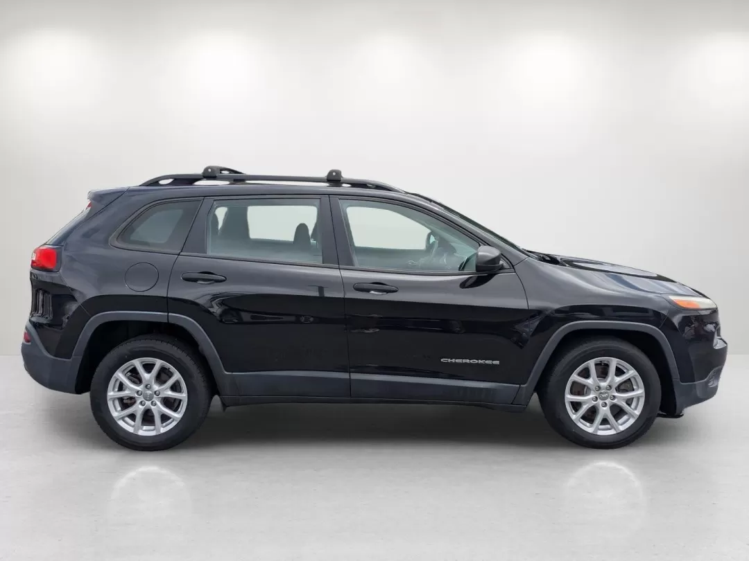 2015 /Black Jeep Cherokee Sport (1C4PJLAB8FW) with an Other engine, located at 5115 14th Ave., Columbus, GA, 31904, (706) 323-0345, 32.511494, -84.971046 - 2015 Jeep Cherokee Sport - Photo#3