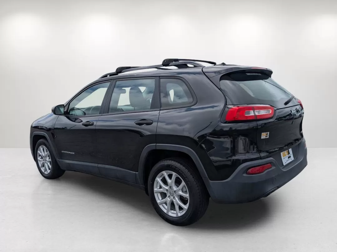 2015 /Black Jeep Cherokee Sport (1C4PJLAB8FW) with an Other engine, located at 5115 14th Ave., Columbus, GA, 31904, (706) 323-0345, 32.511494, -84.971046 - 2015 Jeep Cherokee Sport - Photo#6