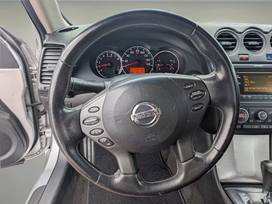 2012 /Red Nissan Altima 3.5 SR (1N4BL2EP0CC) with an Other engine, located at 3959 U.S. 80 W, Phenix City, AL, 36870, (334) 297-4885, 32.469296, -85.135185 - **Unleash Your Everyday Adventure with the 2012 Nissan Altima 3.5 SR at Gils Auto in Phenix City!**<br /> <br /> Are you on the lookout for a stylish yet practical vehicle that complements your dynamic lifestyle? Look no further than the 2012 Nissan Altima 3.5 SR, now available at Gils Auto, your go - Photo#14
