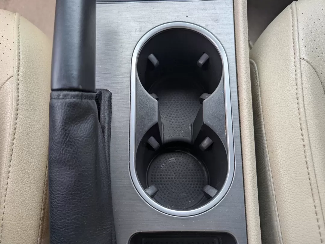2014 Volkswagen Passat (1VWBT7A36EC) with an Other engine, located at 7000 Northlake Connector, Columbus, GA, 31904, (706) 987-8085, 32.524975, -84.978134 - Experience the perfect blend of style, comfort, and practicality with the 2014 Volkswagen Passat, now available at Gils Auto in Phenix City, AL. Whether you're commuting to work, running errands, or planning a weekend adventure, this sedan is tailored to meet your every need. With its spacious inter - Photo#15