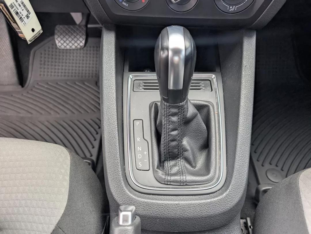 2017 Volkswagen Jetta 1.4T S (3VW2B7AJ2HM) with an Other engine, located at 7000 Northlake Connector, Columbus, GA, 31904, (706) 987-8085, 32.524975, -84.978134 - Looking for the perfect sedan to enhance your daily commute or weekend adventures? Look no further than this stunning 2017 Volkswagen Jetta 1.4T S, available now at Gils Auto in Phenix City, AL. Whether you're navigating the bustling streets of Lee County or heading out for a family road trip, this - Photo#12